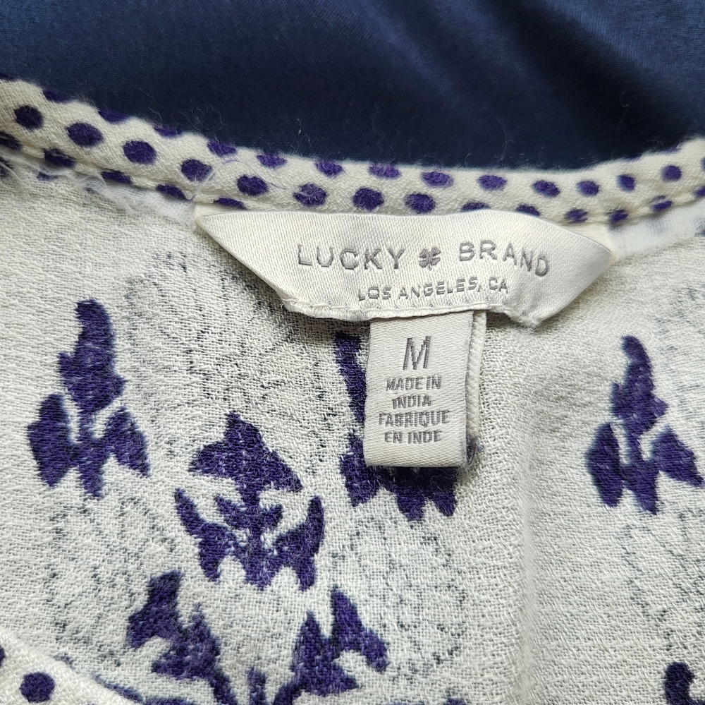 Lucky Brand Top. Medium - Picture 5 of 5